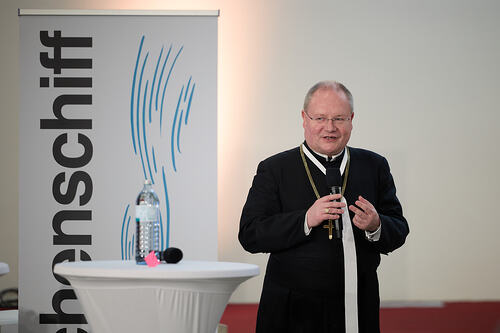 Caritas - Er?ffnung Kirchenschiff / Johannes Hloch