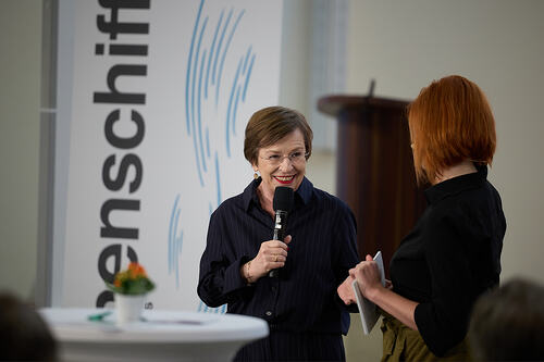 Caritas - Er?ffnung Kirchenschiff / Johannes Hloch